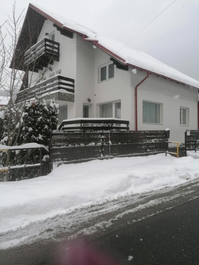 Hotel Miraj Azuga Exteriér fotografie